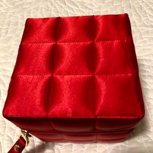 BN Wrist Purse Satin Red Cube Zip up Top Stitched Squares holds allot Very Cute